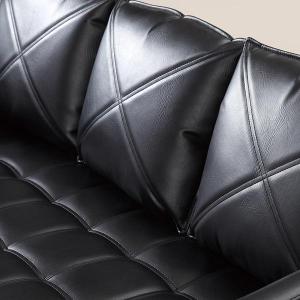 Set de sillones y sofá de tres cuerpos de cuero 